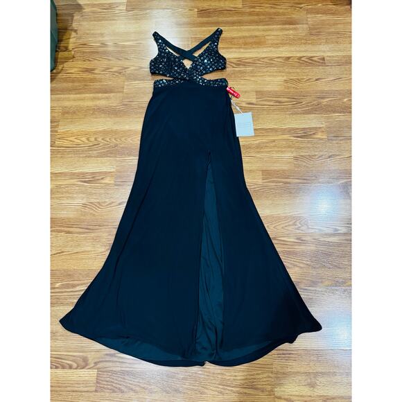 Mac Duggal Black Style No. 68166 halter neckline open back sequin bodice sz 6 - Picture 11 of 15